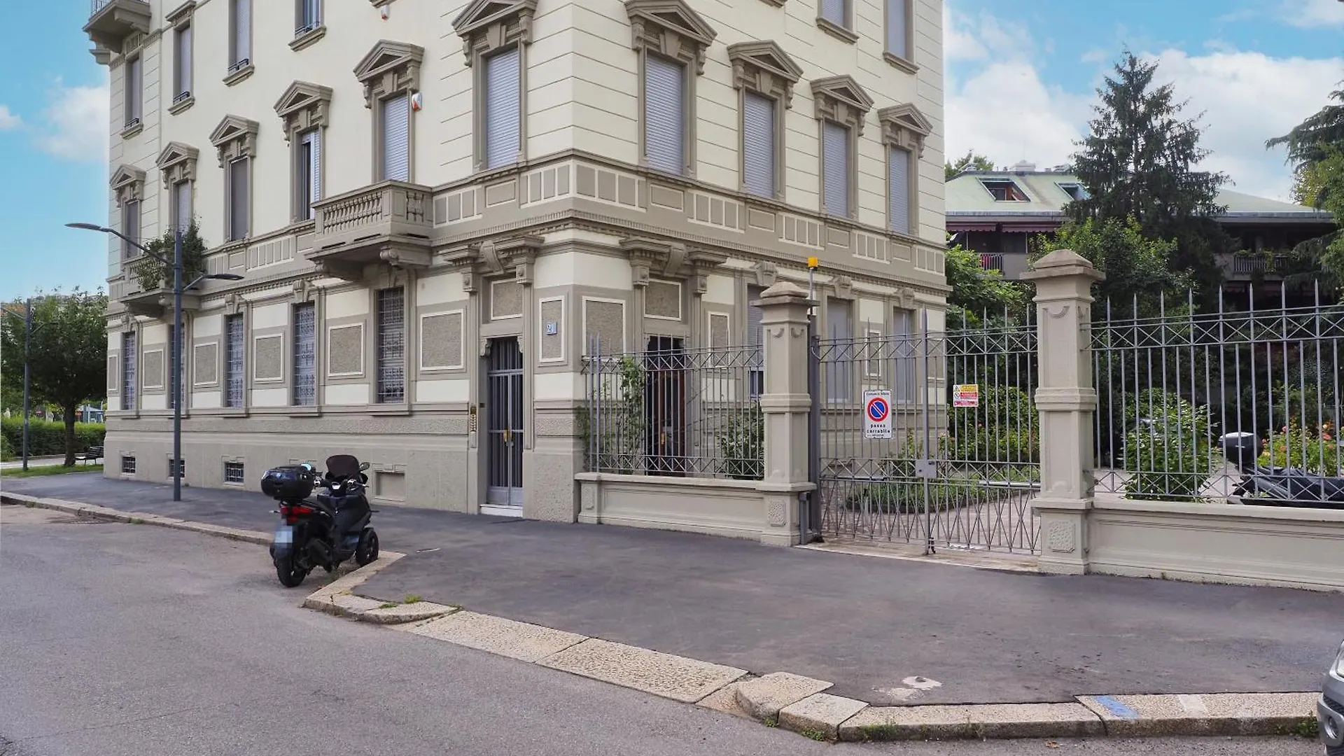 Primopiano - Giulio Cesare Apartman Milánó