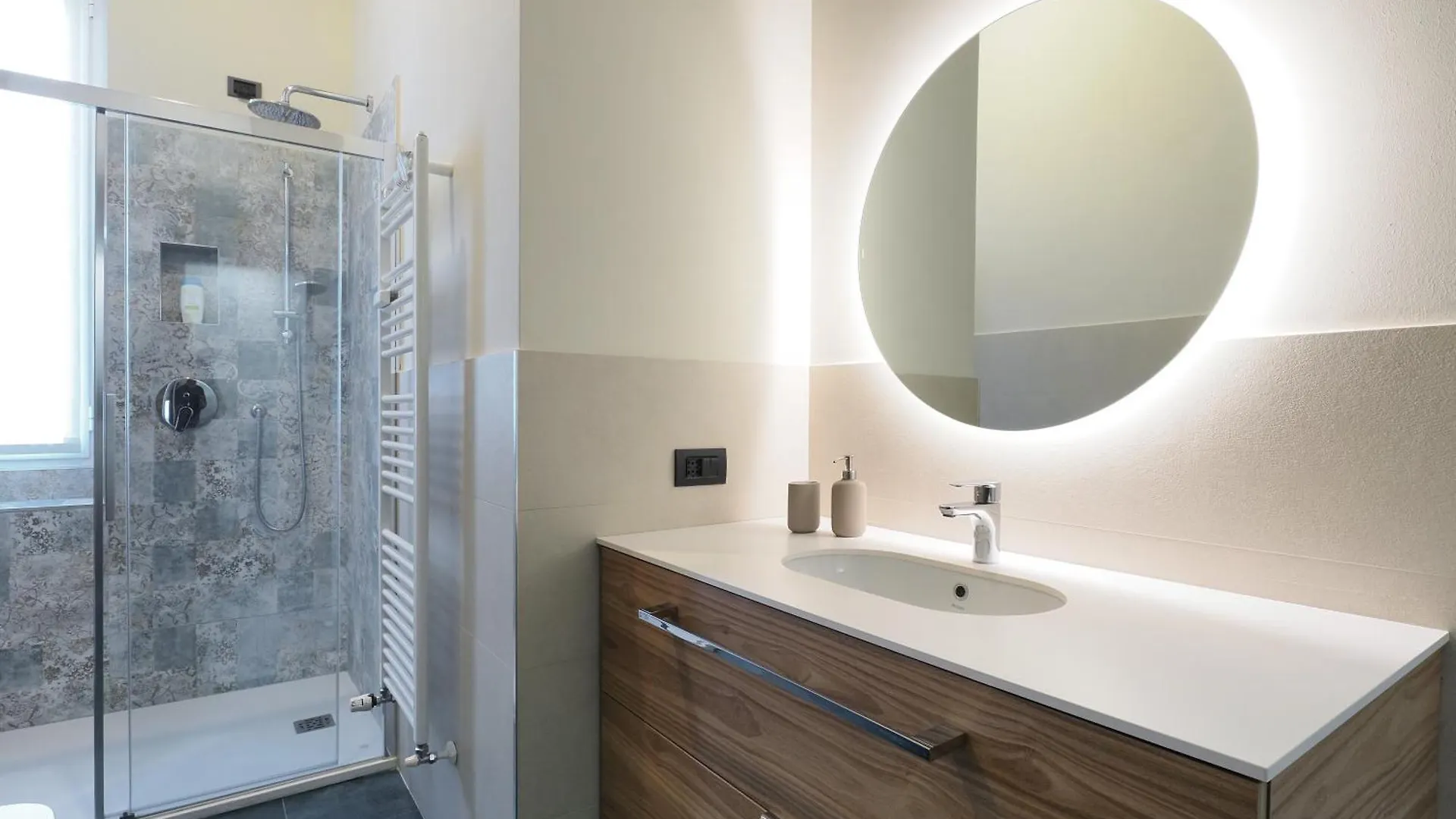 Primopiano - Giulio Cesare Apartman Milánó